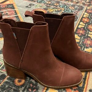 Toms Esme Bootie NWT